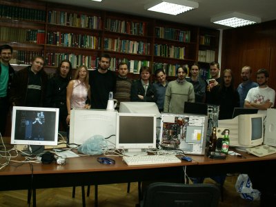 s_amizaduszki2005-grupowe.jpg (30445 bytes)
